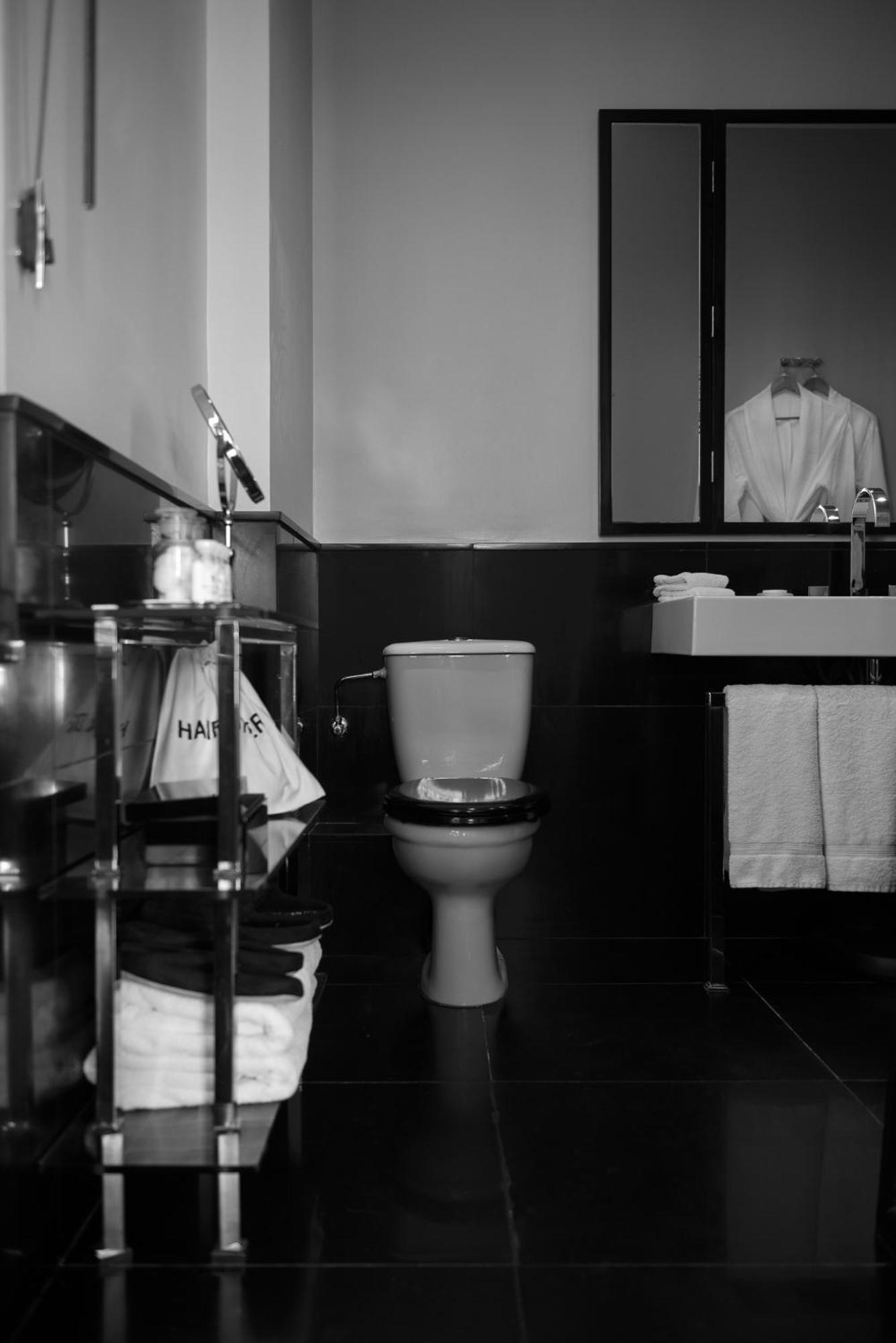 Hotel Montefiore Тел Авив Стая снимка